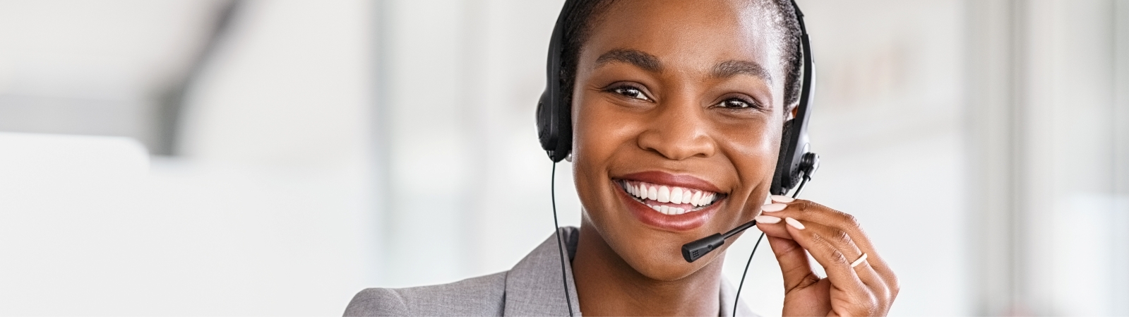  call_center_1600X450.jpg